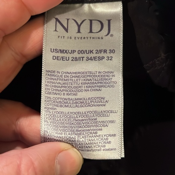 NYDJ Black Skinny Jeans 00 NWT - Picture 8 of 8